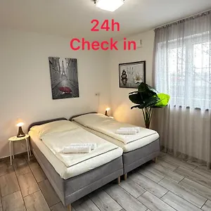Private Mit Eigene Küche Und Bad , Nürnberg Deutschland